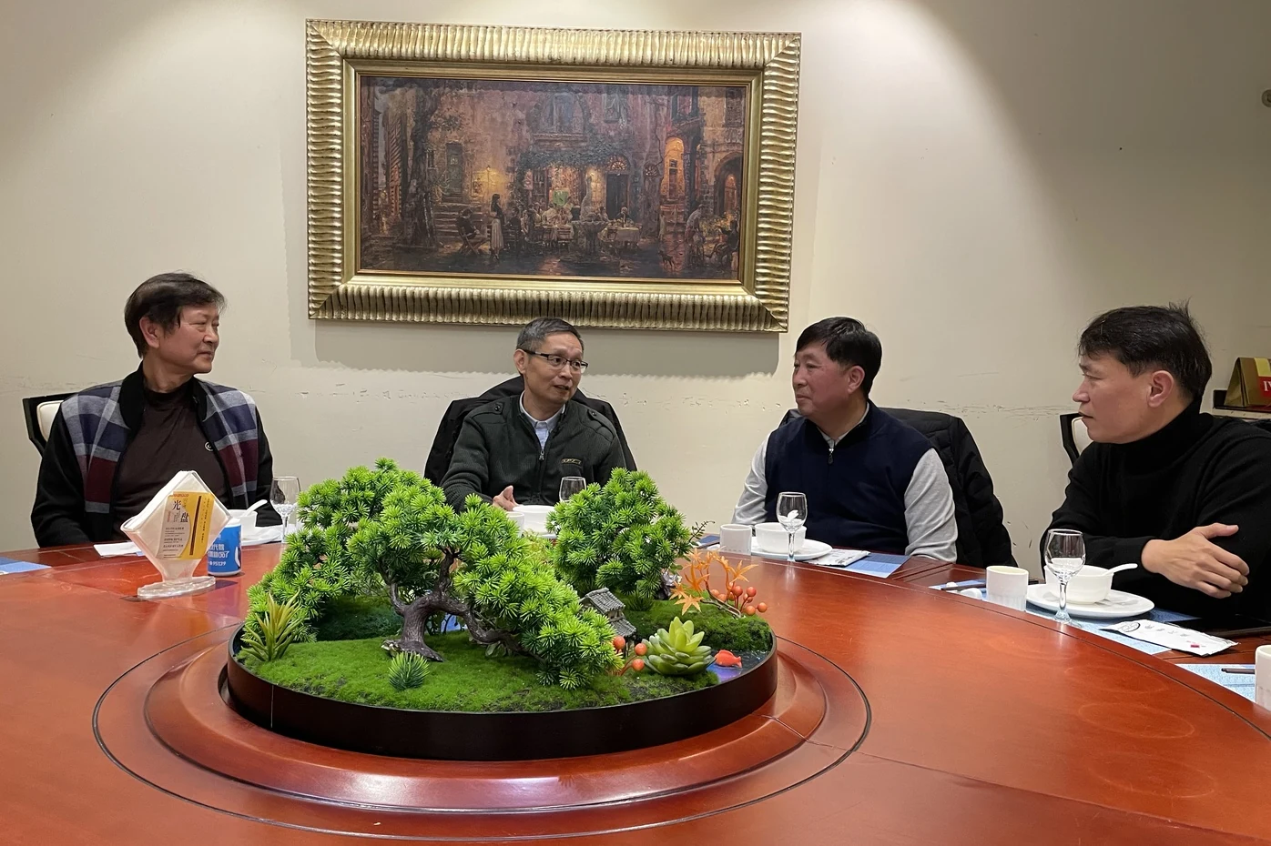 Participants in the Shanghai sustainable-agriculture working meeting.