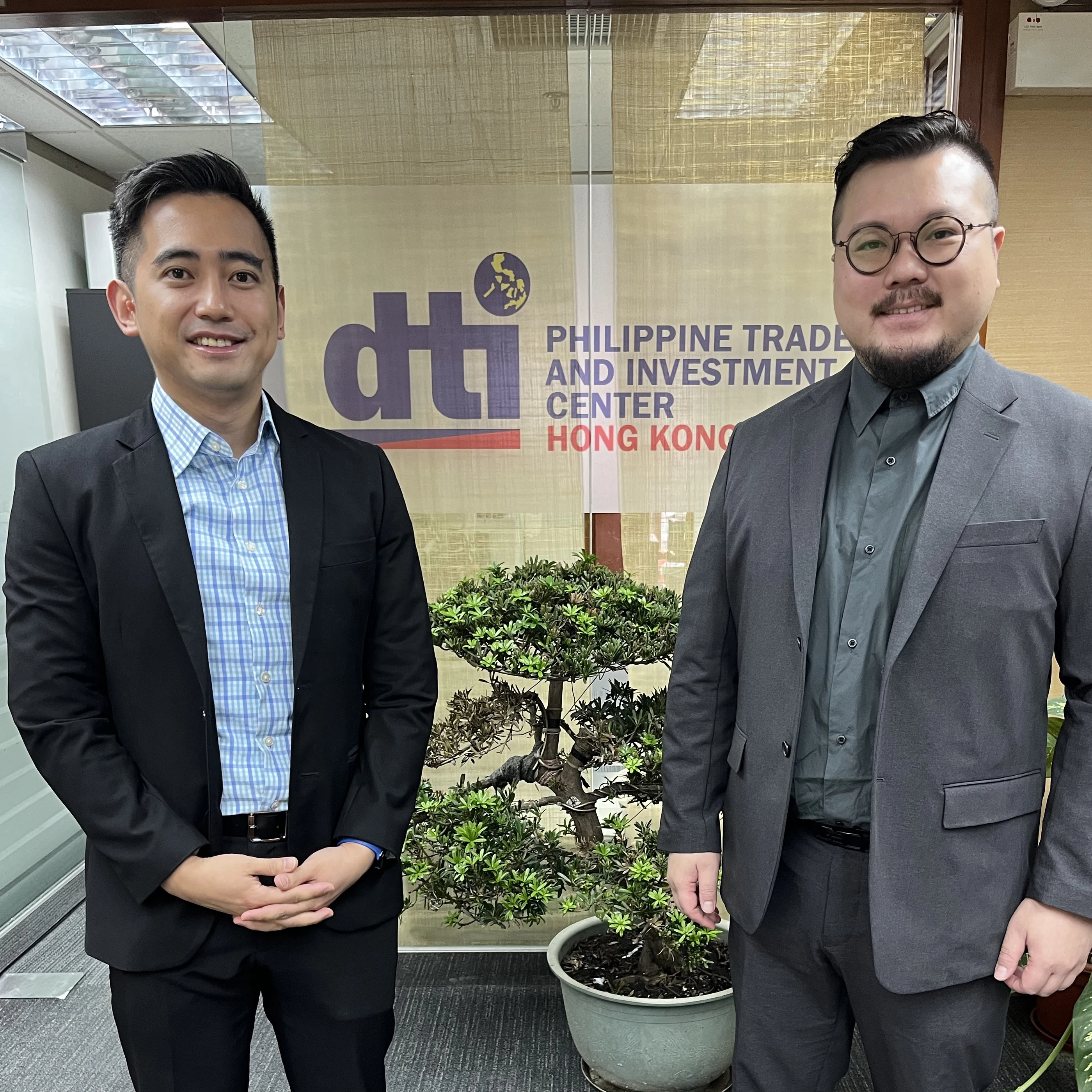 Participants at the Philippine Trade and Investment Center in Hong Kong.