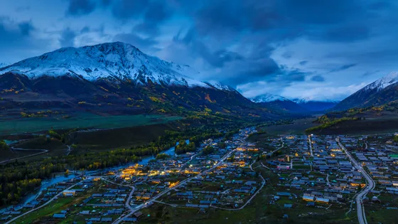 Hemu at Night, Xinjiang, photographed by Xia Dongdong on 24 September 2023.