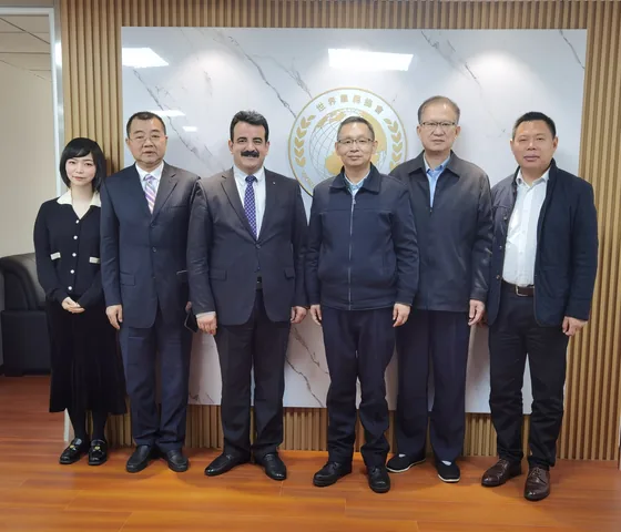 The participants gathered for a group photograph after the exchange.