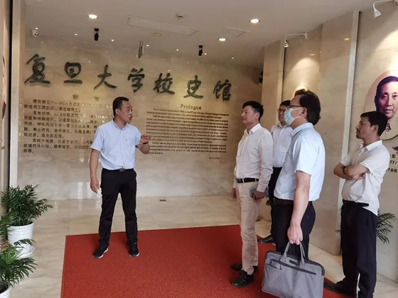 A visit to the Fudan University History Museum.