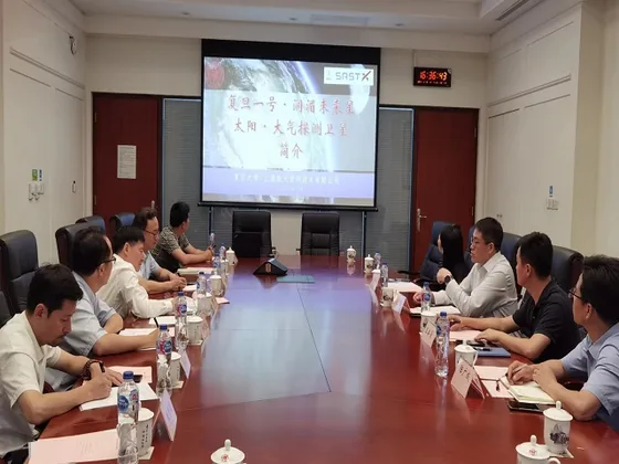 Another view of the university exchange session.
